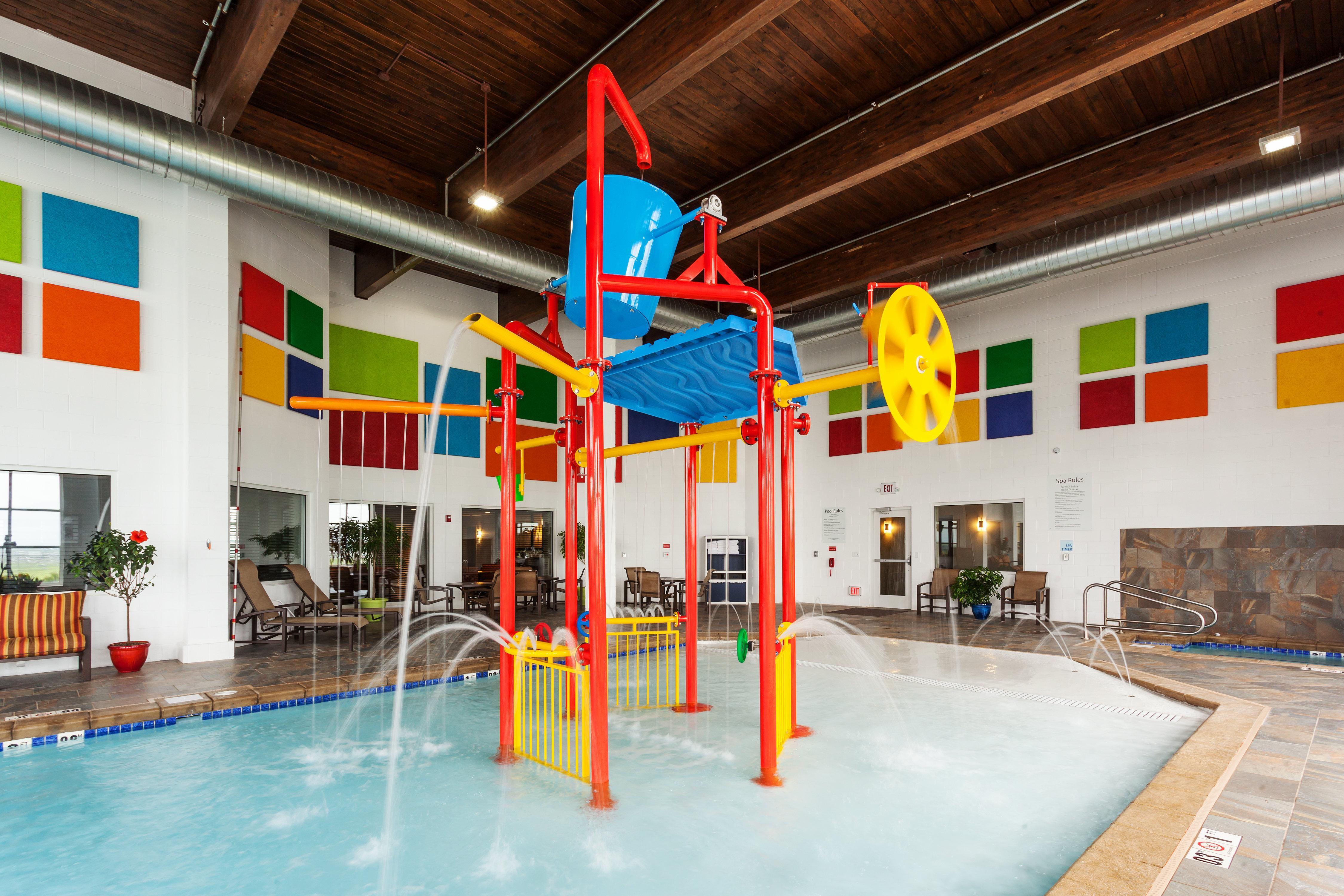 Holiday Inn Express & Suites Rapid City By Ihg Bagian luar foto