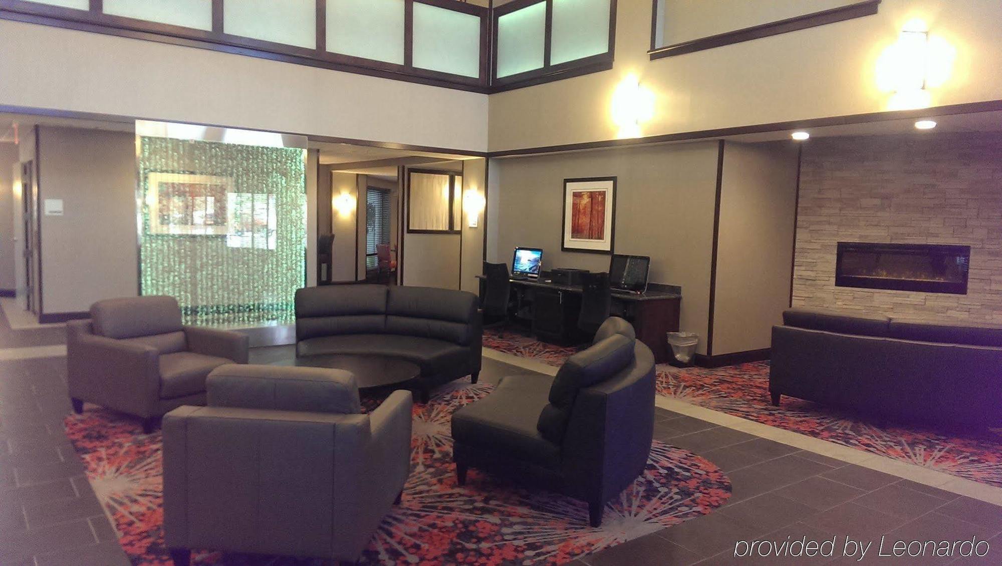 Holiday Inn Express & Suites Rapid City By Ihg Bagian luar foto